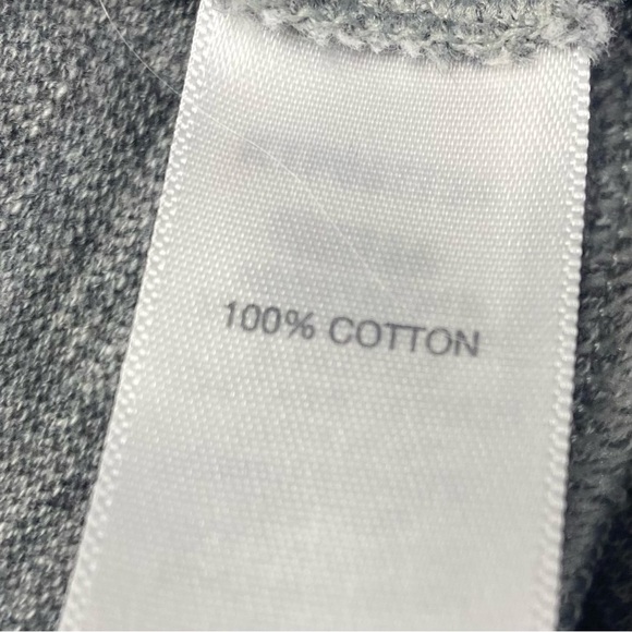 Gray Long Sleeve V-Neck Top - Picture 4 of 10